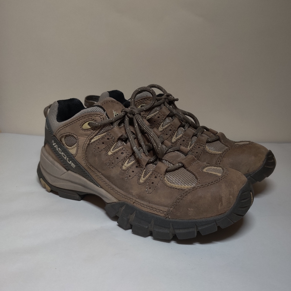 Vasque mantra 7397 women's haking shoes size US 7.5 M
